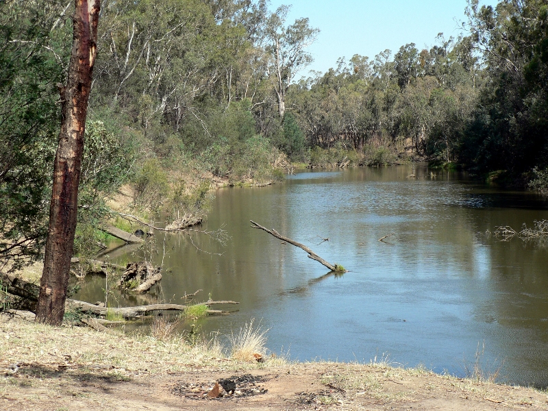 Mooroopna Recreation Reserve Lake